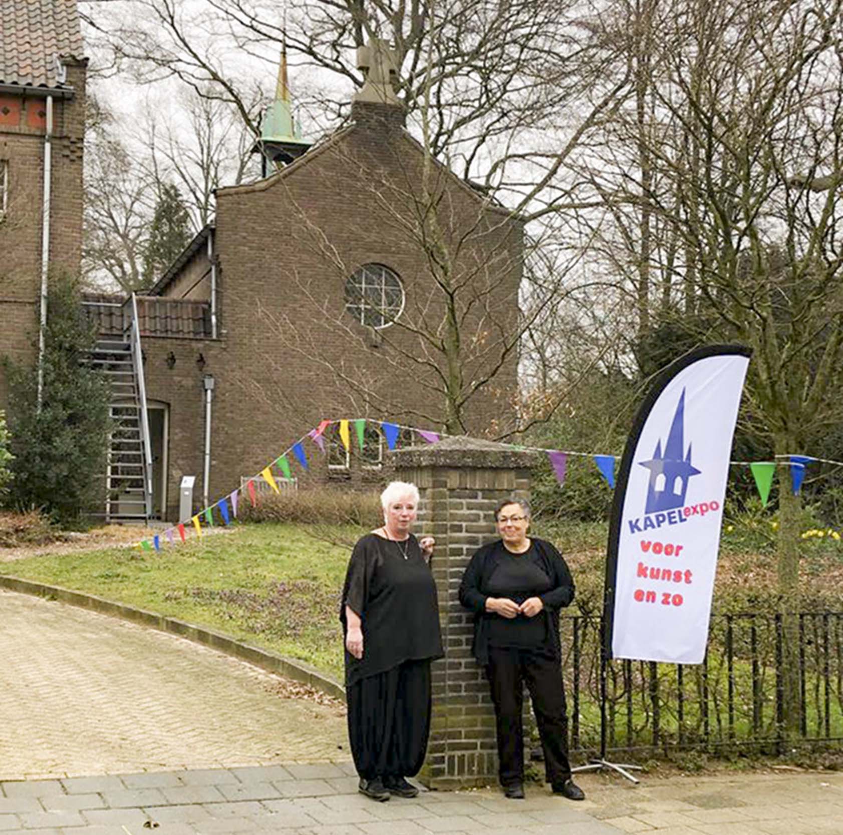 voor_de_Kapel-groot.jpg
